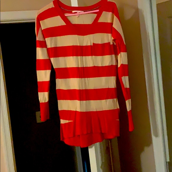 Sweater - Picture 1 of 2